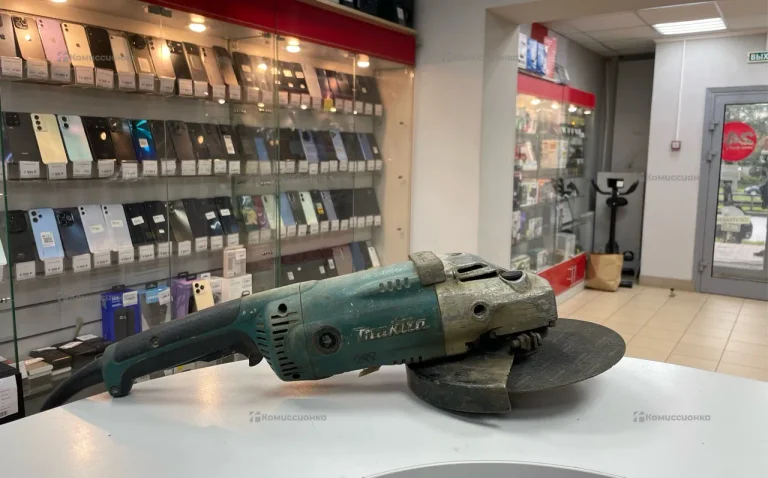 УШМ Makitta GA9020S