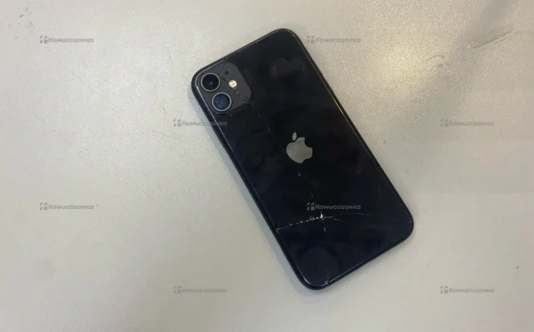 Apple iPhone 11 4/64 ГБ