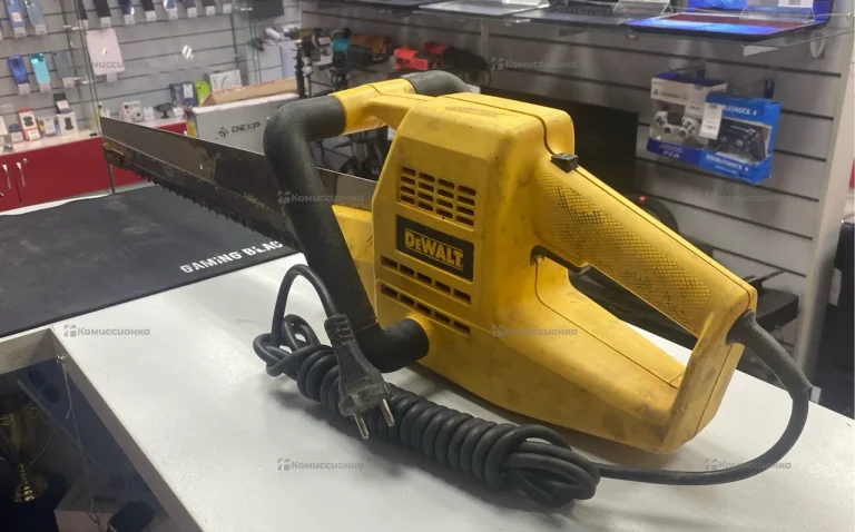 Пила dewalt DW393
