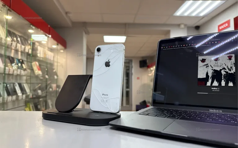 Apple iPhone XR 3/64 ГБ