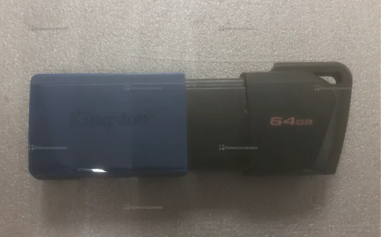 Флешка Kingston 64