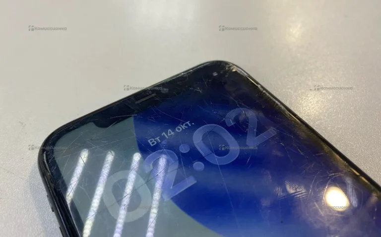 Apple iPhone 11 4/64 ГБ