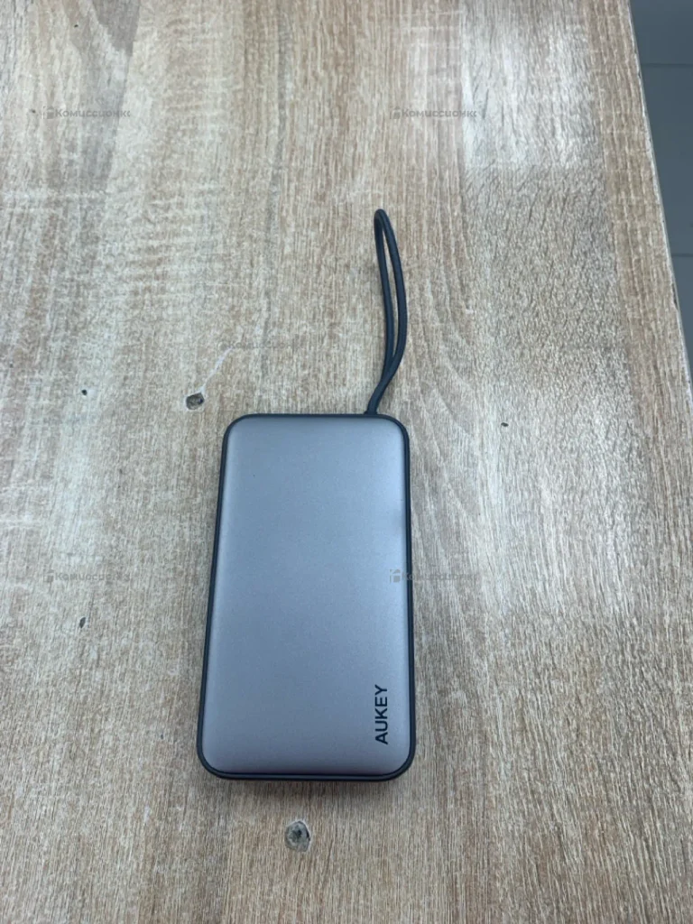 Power Bank  AUKEY - Y48