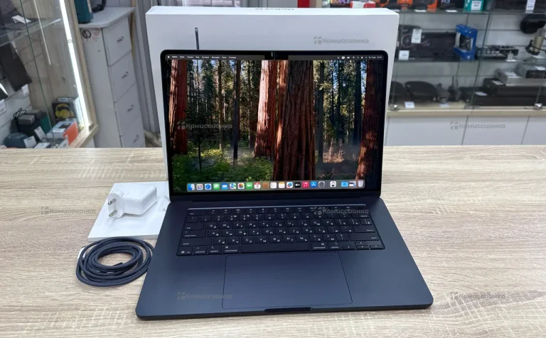 Ноутбук  Macbook Air 15 M4 (2025)