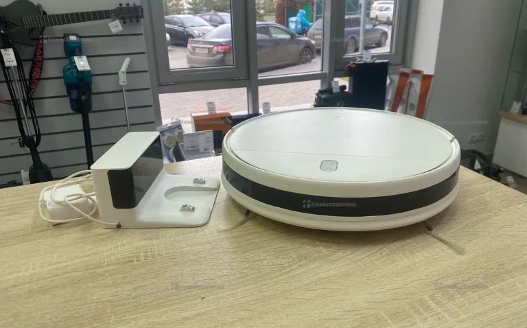 Пылесос  Xiaomi robot vacuum mop essential