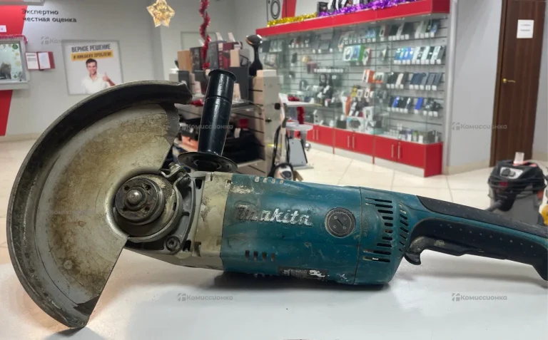 УШМ Makita GA9020S