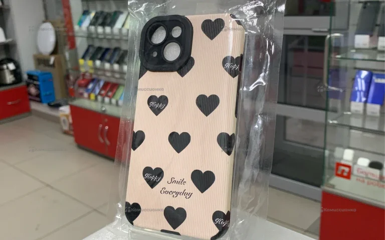 чехол iPhone 13 черный