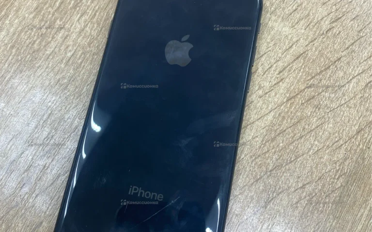 Apple iPhone 8 2/64 ГБ