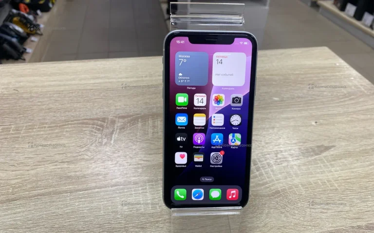 Apple iPhone XR 3/64 ГБ