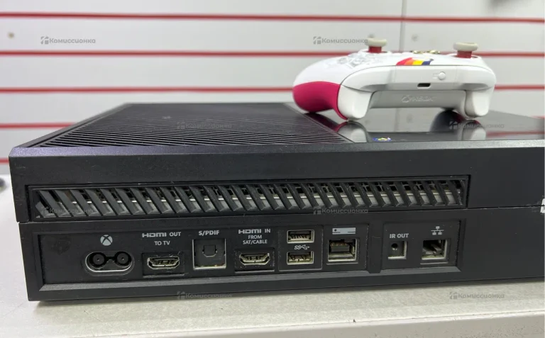 Приставка Xbox One 500Gb