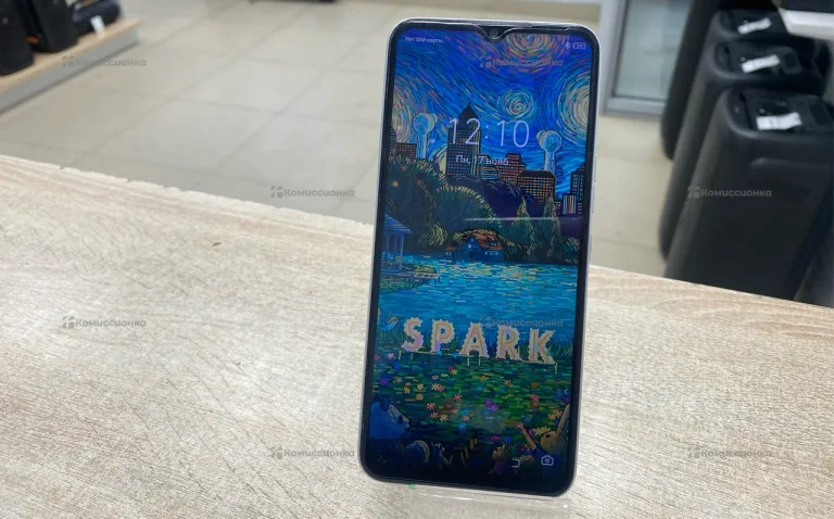 Tecno Spark 8C 4/64 ГБ