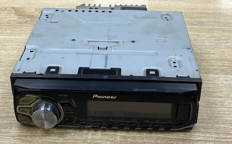 Автомагнитола  pioneer mvh-160ui