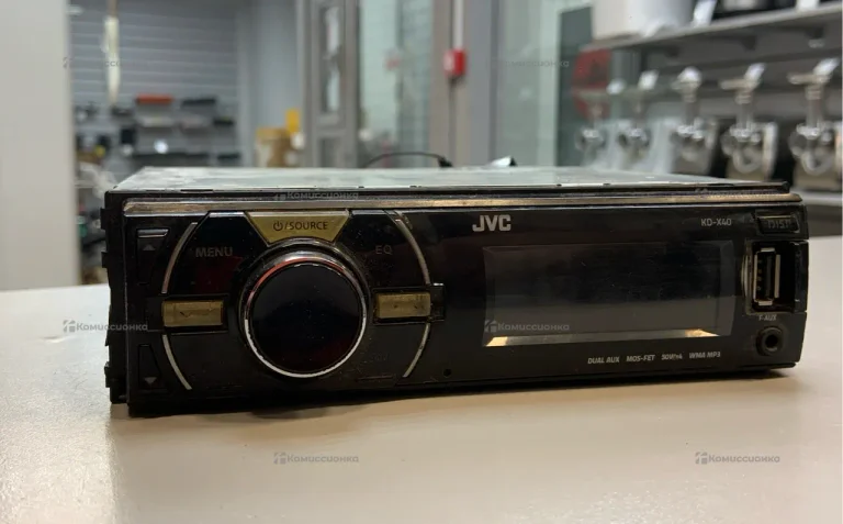 Автомагнитола  JVC KD-X40