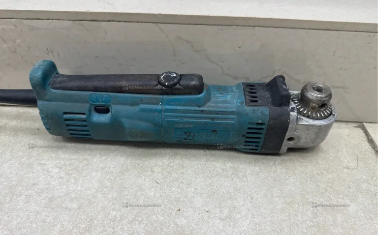 Дрель угловая makita DA3010F
