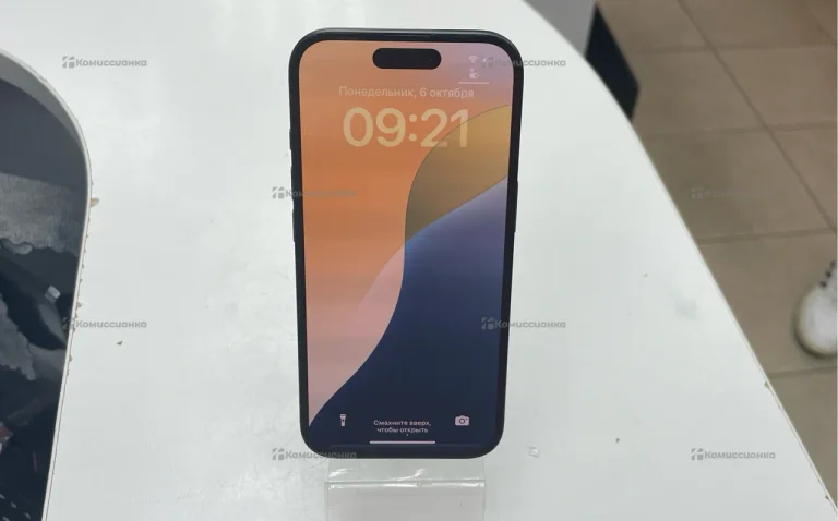 Apple iPhone 16 8/128 ГБ