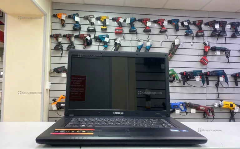 Ноутбук Samsung R519