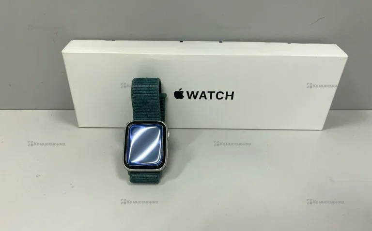 Часы  appjle watch se 2