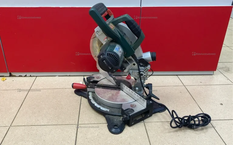 Торцовочная пила Metabo KS 216 M Lacercut