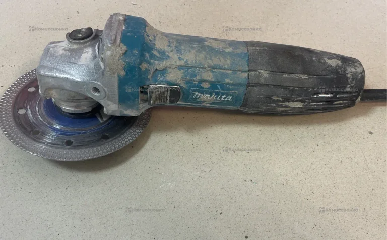Уши Makita mt-5030 Реплика