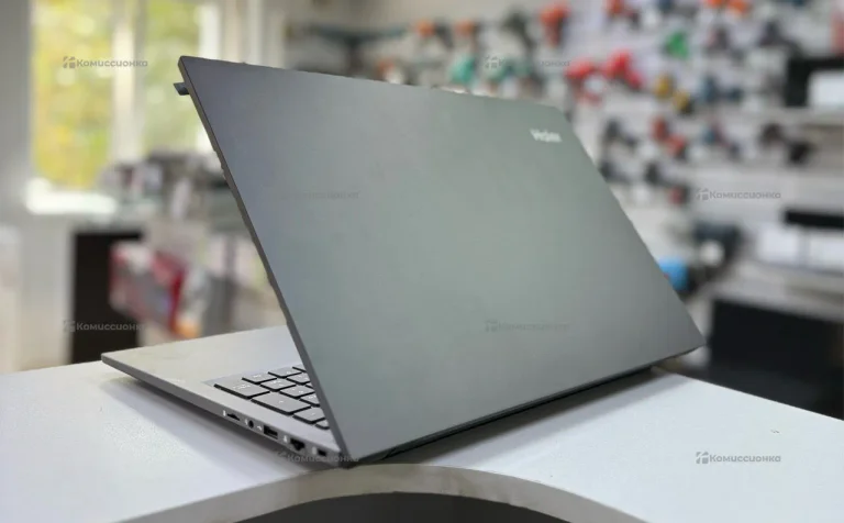 Ноутбук  haier AX1750SD