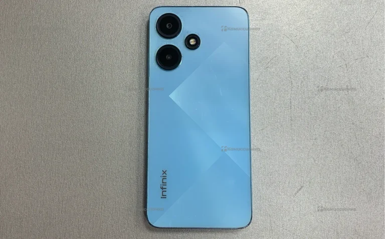 Infinix Hot 30i 4/64 ГБ