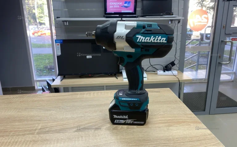 гайковерт Makita DTW1002Z