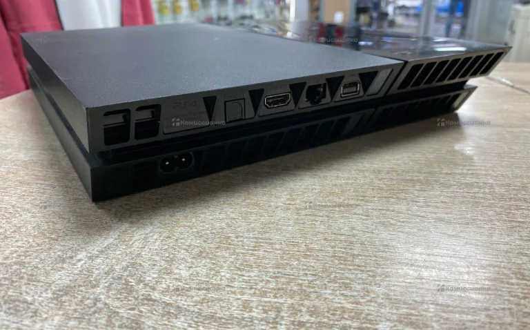 Приставка PlayStation 4 fat 500 gb