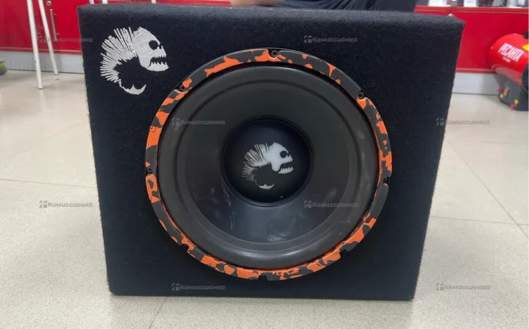 Сабвуфер  Piranha 12A SE