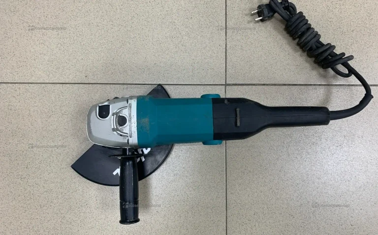 УШМ makita GA9010C