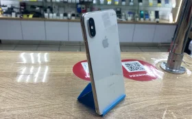 Apple iPhone XS 4/64 ГБ