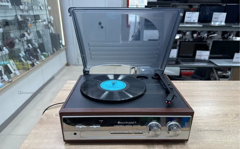 Виниловый проигрыватель Soundmaster PL186H