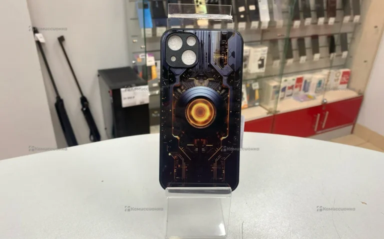 Чехол iPhone 13