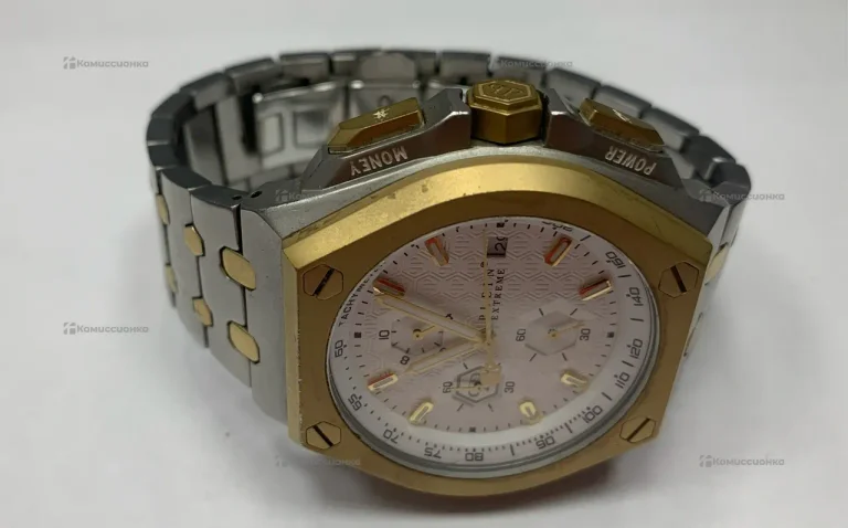 Часы  Plein extreme PWGAA0421