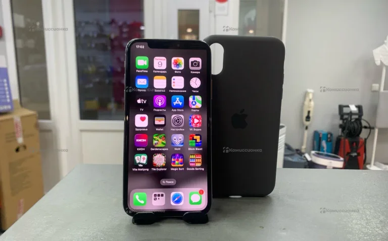 Apple iPhone X 3/64 ГБ