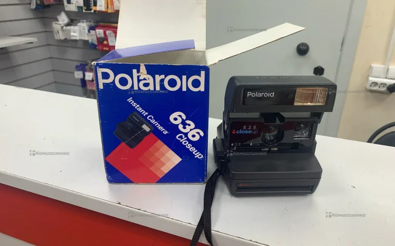 Фотоаппарат Polaroid 636 instant camera