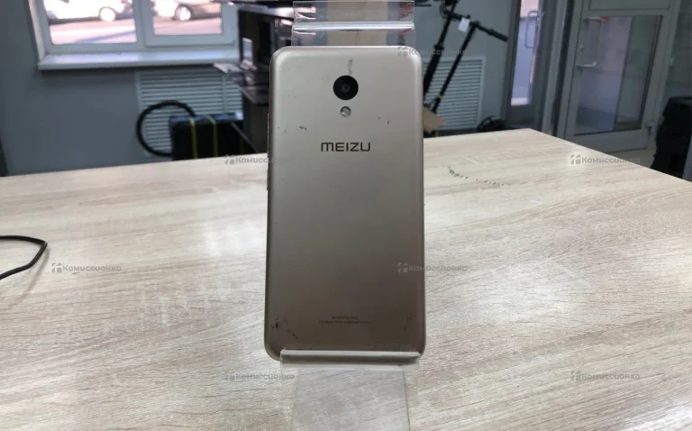 Meizu M6 2/16 ГБ