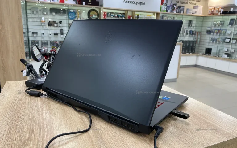 Ноутбук  MSI RTX3050
