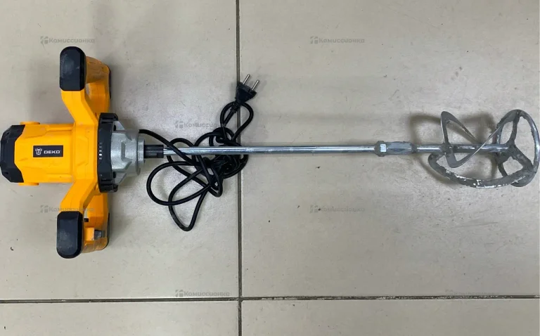Миксер строительный  Deko DKM 1700