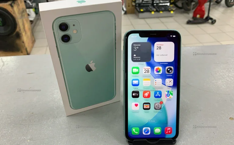 Apple iPhone 11 4/64 ГБ
