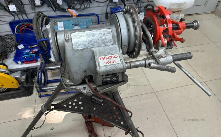 Резьбонарезной станок Ridgid 300А