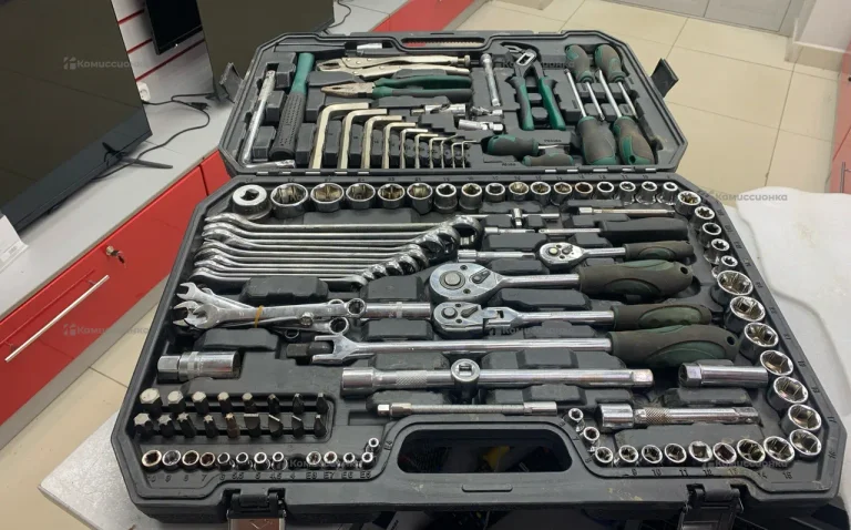 Автомобильный набор TOOLS 129предметов