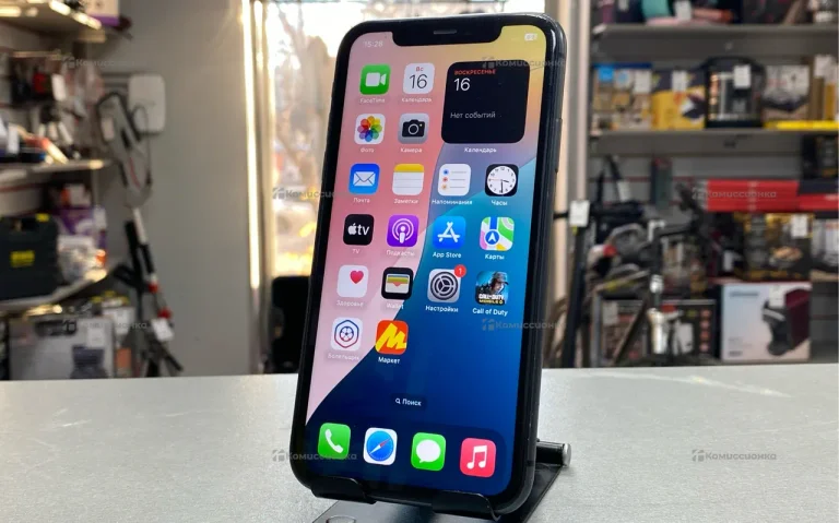 Apple iPhone 11 4/128 ГБ
