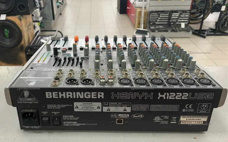 Микшерный пульт Behringer xenyx x1222usb