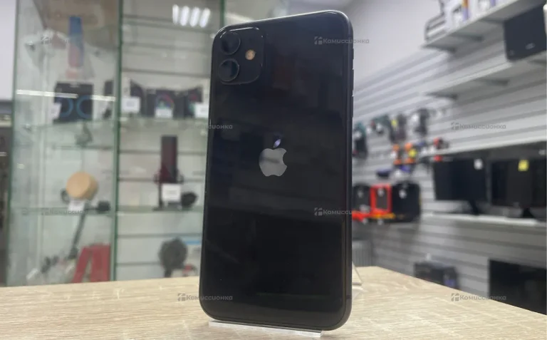 Apple iPhone 11 4/128 ГБ