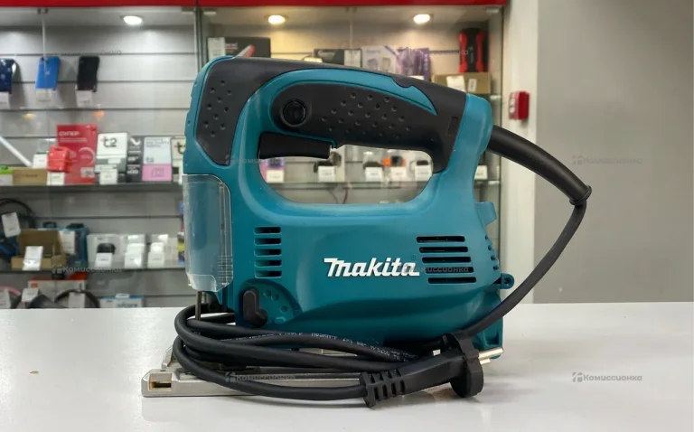 Лобзик Makita 4329
