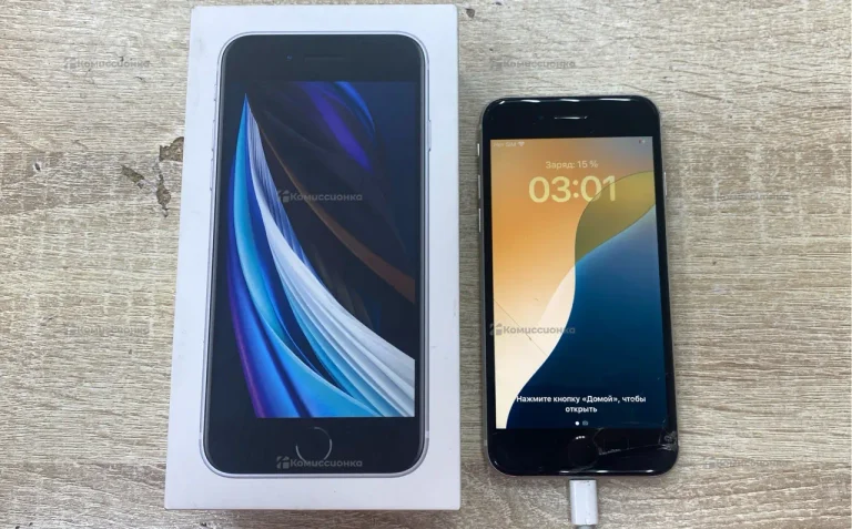 Apple iPhone SE 64Gb