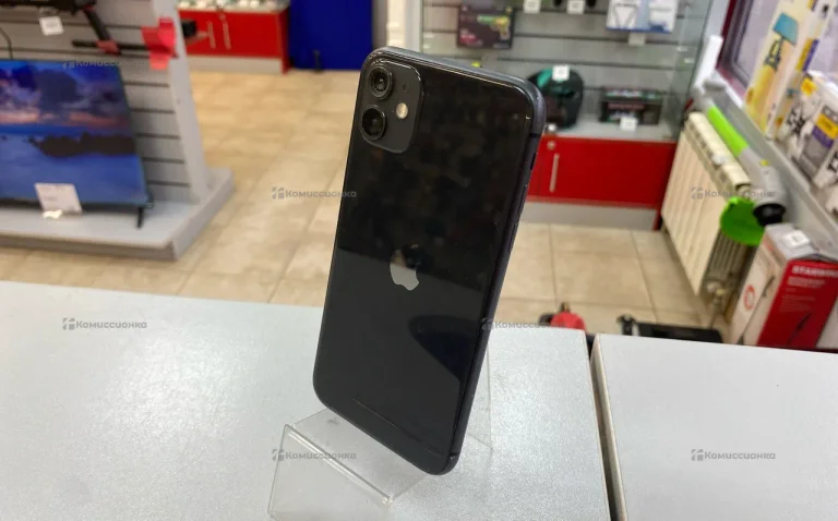 Apple iPhone 11 4/64 ГБ