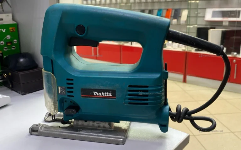 Электролобзик makita 4324