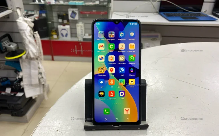 Tecno Spark 10C 4/64 ГБ