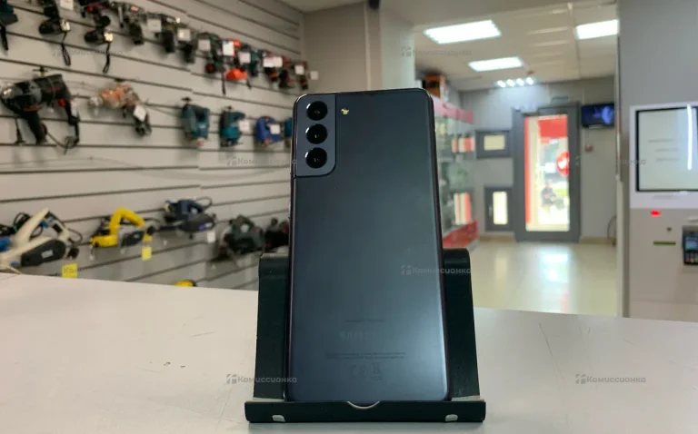 Samsung Galaxy S21 8/128 ГБ